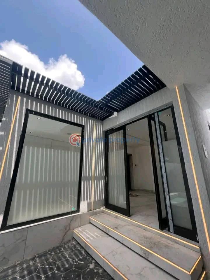 7 bedroom House For Sale East Legon Accra - 4