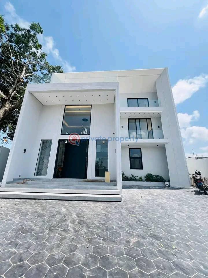 7 bedroom House For Sale East Legon Accra - 1
