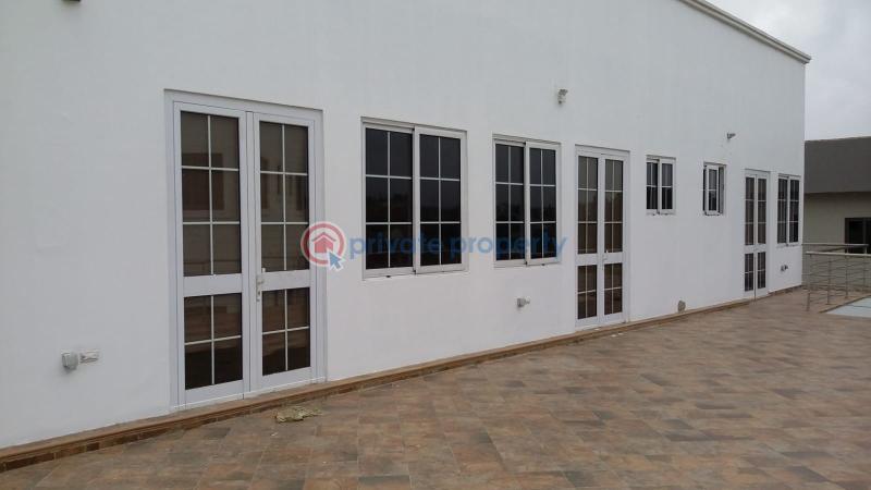 7 bedroom House For Sale Airport Hill's Airport Residential Area Accra - 4