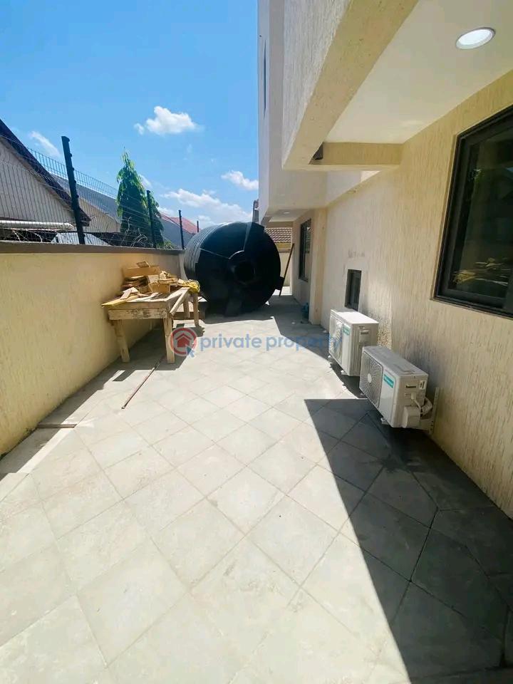 5 bedroom Townhouse For Rent East Legon Accra - 8