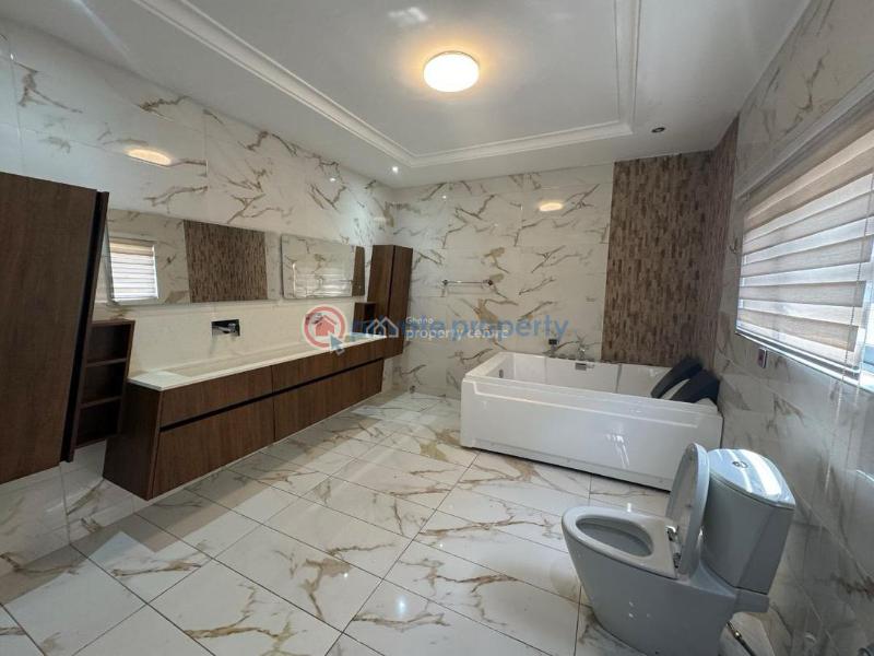 6 bedroom Hostel For Sale Lakeside Estates. Adenta Municipal Accra - 12