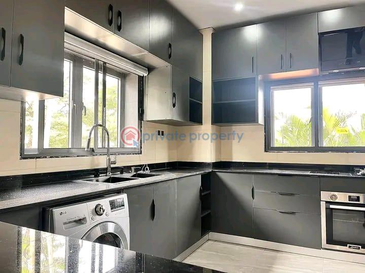 4 bedroom Townhouse For Rent Labone La Dade Kotopon Municipal Accra - 4