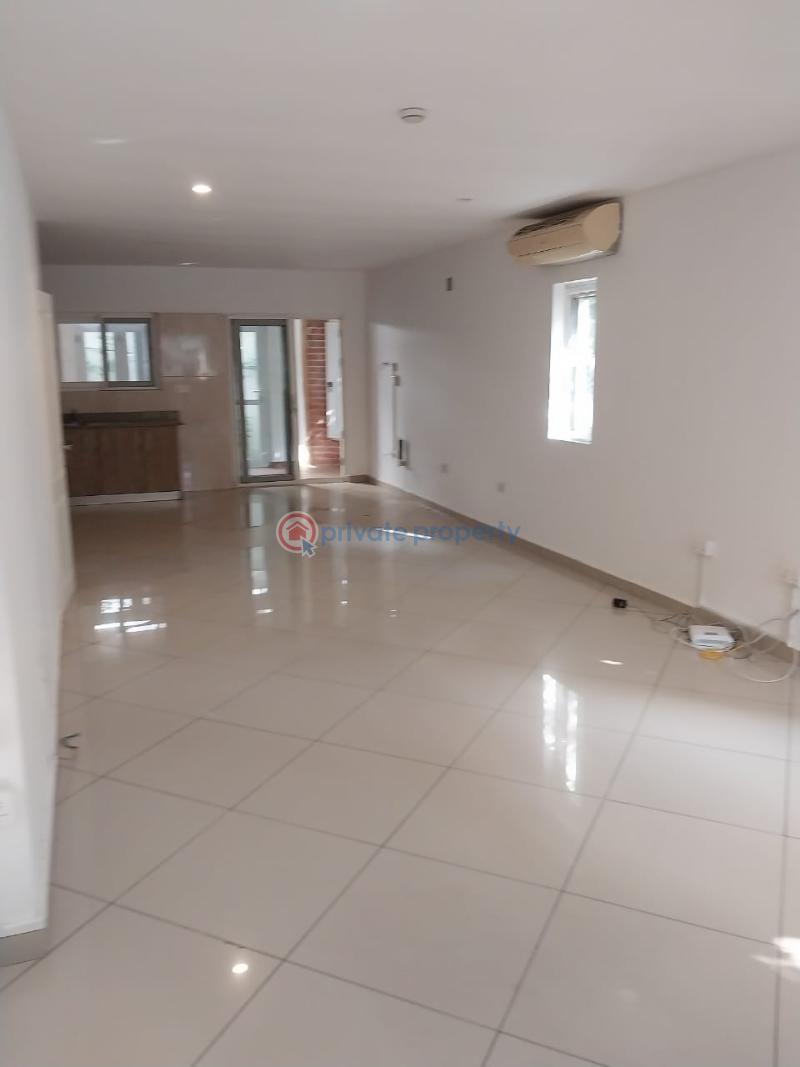 5 bedroom Townhouse For Rent East Legon Accra - 2