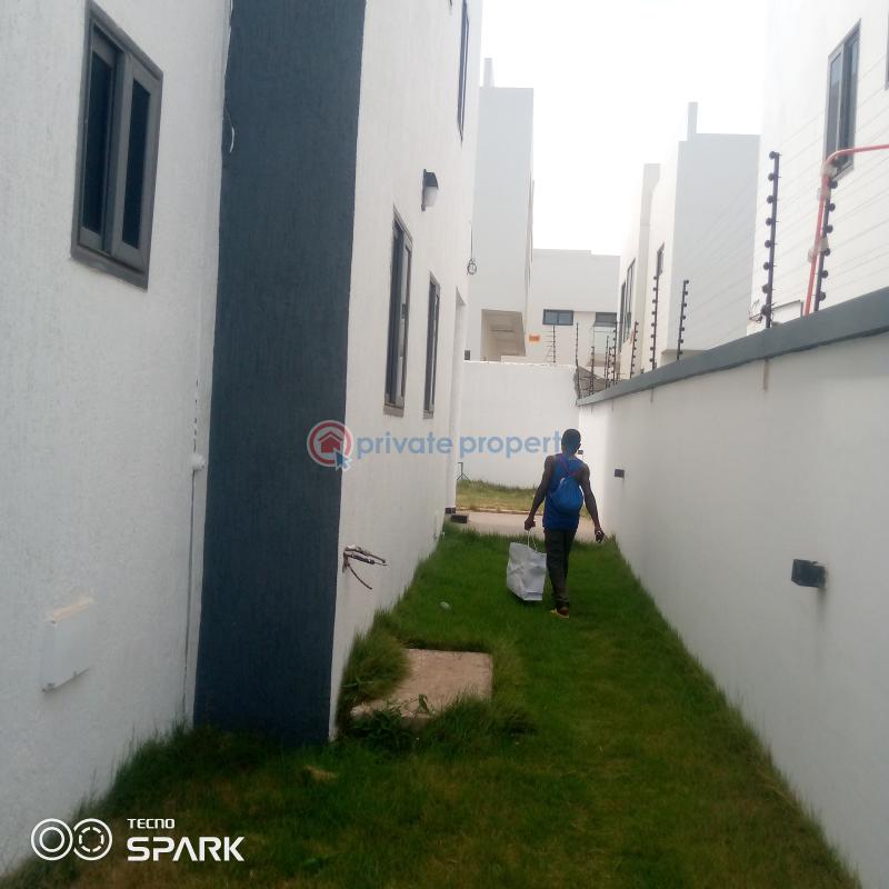5 bedroom House For Sale Adjiringanor East Legon Accra - 10