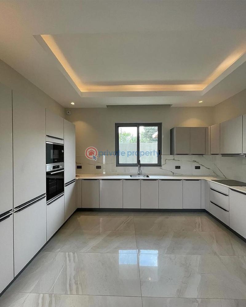 4 bedroom Townhouse For Sale East Legon Accra - 3