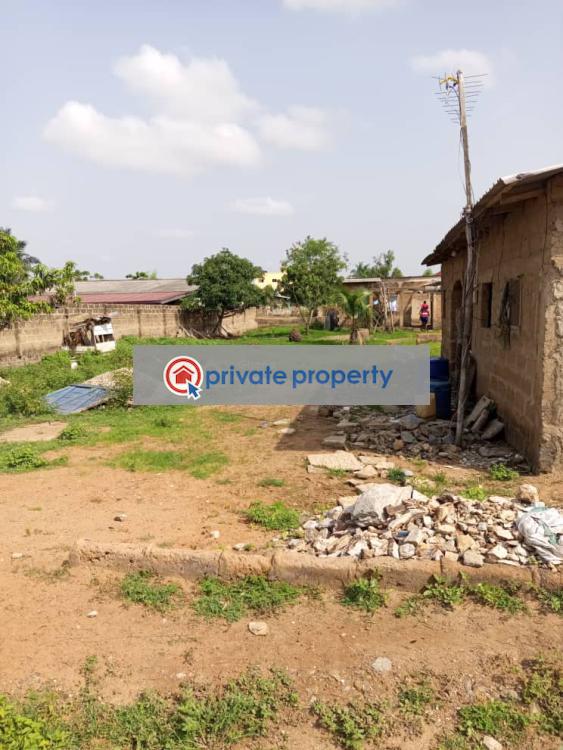3 bedroom Detached Bungalow For Sale &nbsp;ablekuma Cp Accra Metropolitan  - 2