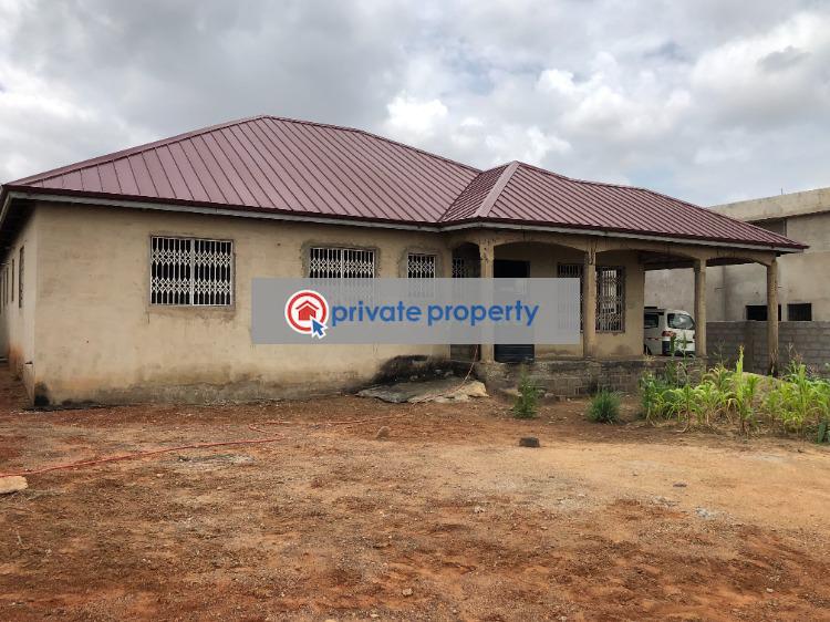 3 bedroom Detached Bungalow For Sale &nbsp;springfield Estate Community 24 Tema Accra - 3