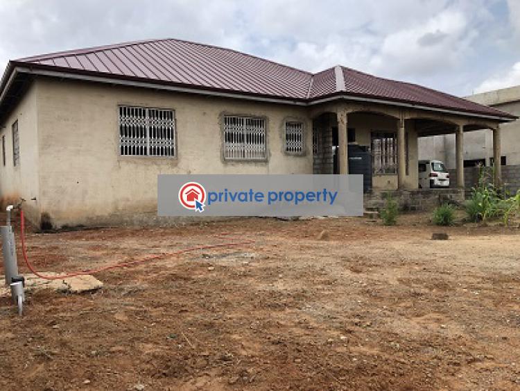 3 bedroom Detached Bungalow For Sale &nbsp;springfield Estate Community 24 Tema Accra - 4