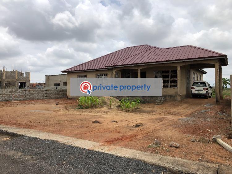 3 bedroom Detached Bungalow For Sale &nbsp;springfield Estate Community 24 Tema Accra - 13