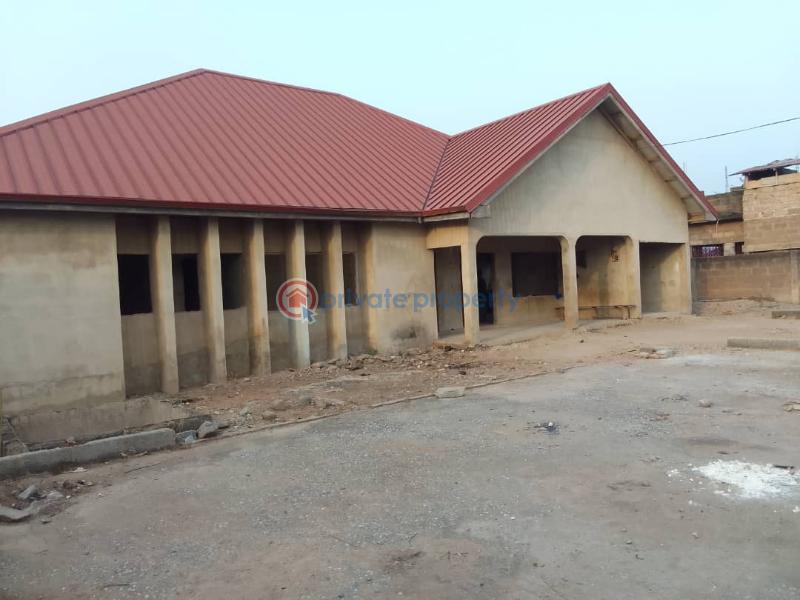 4 bedroom House For Sale Sapeiman Amasaman Ga West Municipal Accra - 2