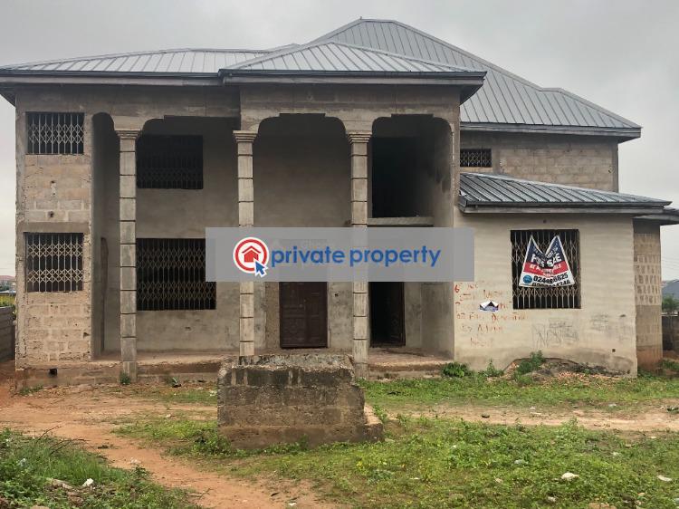 6 bedroom Detached Duplex For Sale &nbsp;toll Booth Adenta Municipal Accra - 2