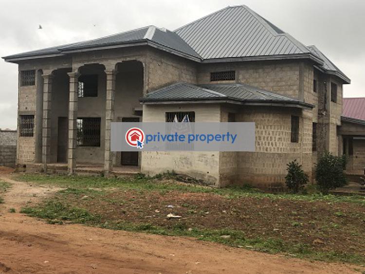 6 bedroom Detached Duplex For Sale &nbsp;toll Booth Adenta Municipal Accra - 1