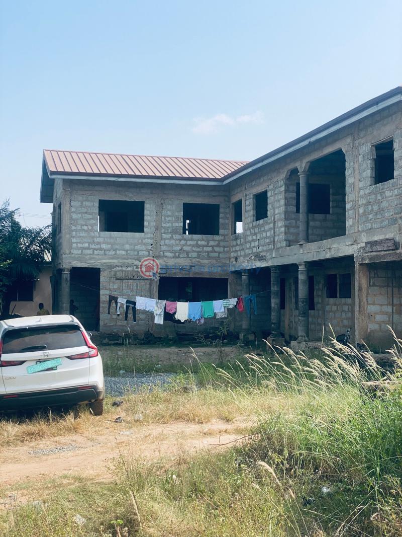 10 bedroom Block of Flats For Sale comm 25 Tema Accra - 5