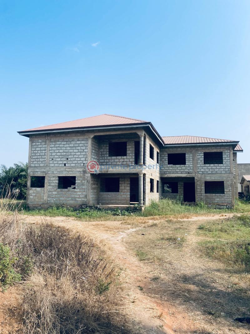 10 bedroom Block of Flats For Sale comm 25 Tema Accra - 2
