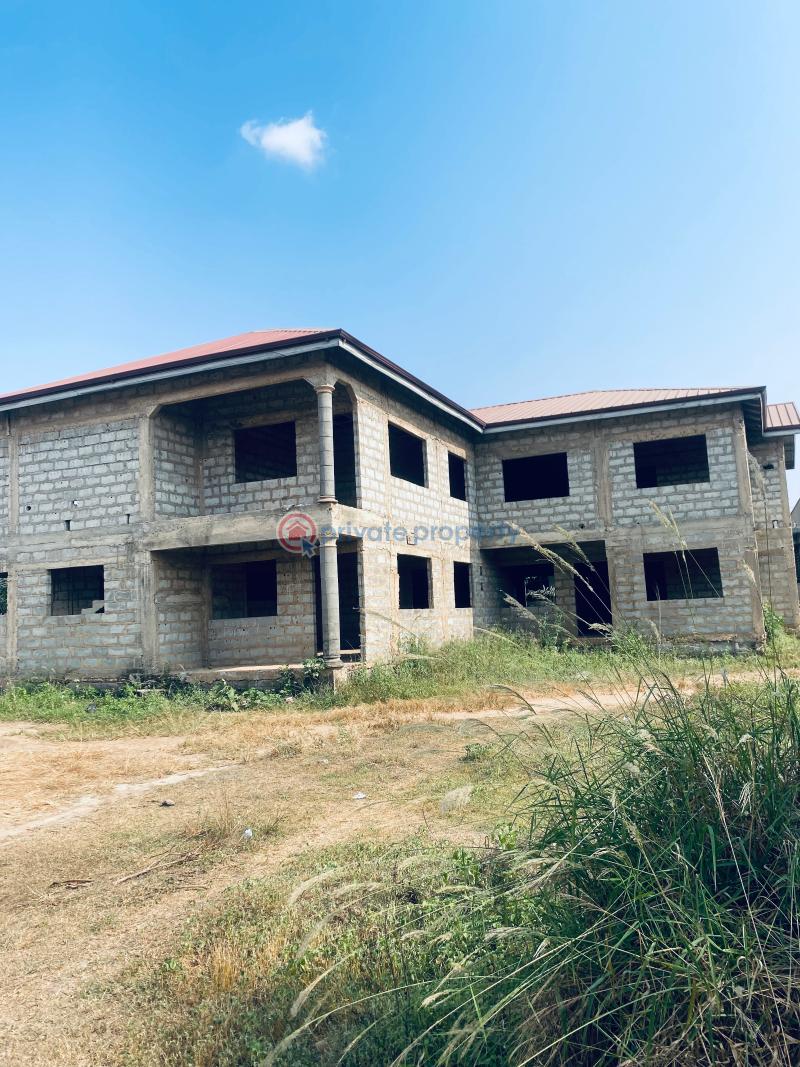 10 bedroom Block of Flats For Sale comm 25 Tema Accra (PID: 7PAGQK