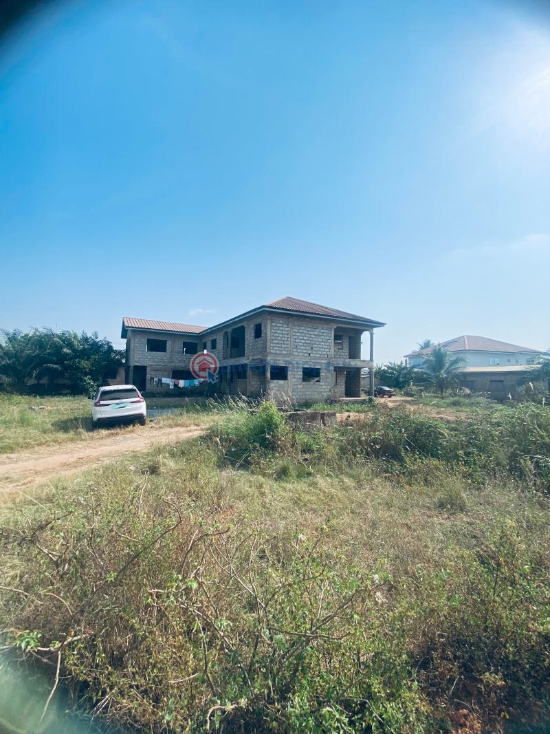 10 bedroom Block of Flats For Sale comm 25 Tema Accra - 6