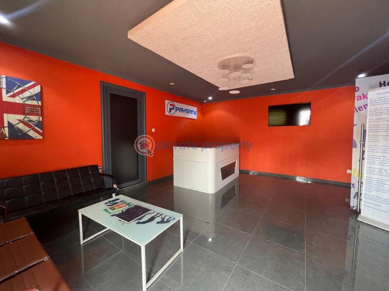 10 bedroom Office Space For Rent Airport Residential Area Accra - 11