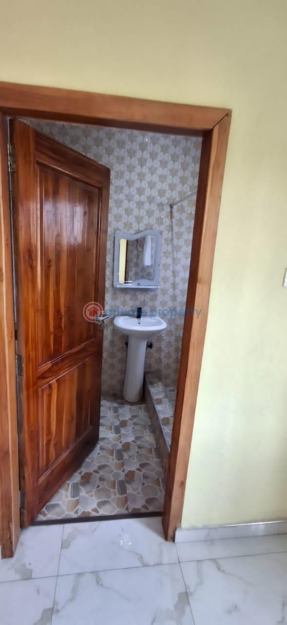 3 bedroom Apartment For Rent North Kaneshie Accra - 2