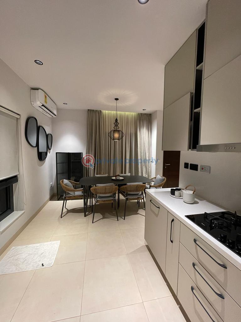 3 bedroom Townhouse For Sale Airport Residential Area Accra - 5