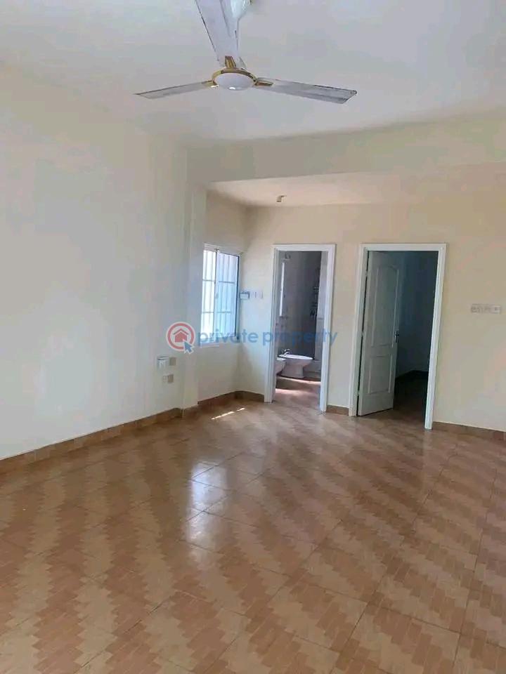 5 bedroom Warehouse For Sale Close To The Italian Embassy Accra Ghana Cantonments  - 4