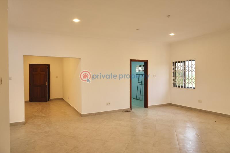 6 bedroom House For Sale oyibi. Accra - 9