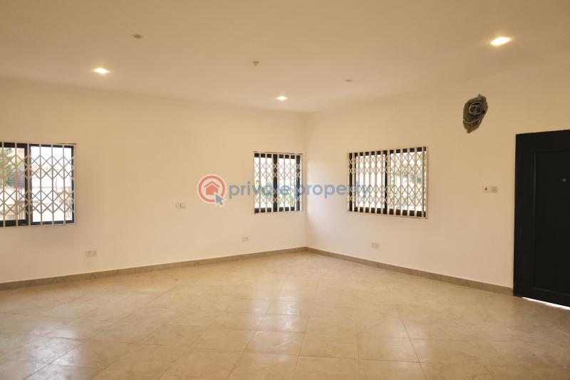 6 bedroom House For Sale oyibi. Accra - 8