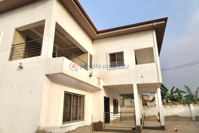 6 bedroom House For Sale oyibi. Accra - 0