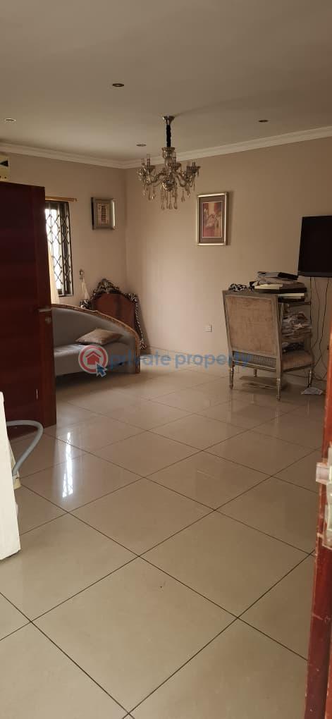 3 bedroom Apartment For Rent North Ridge Accra - 1