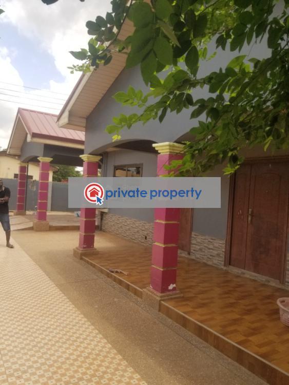3 bedroom Detached Bungalow For Sale &nbsp;oyarifa Owusu Ansah Road, Close To Vision Hospital Oyarifa La Nkwantanang Madina Municipal Accra - 6