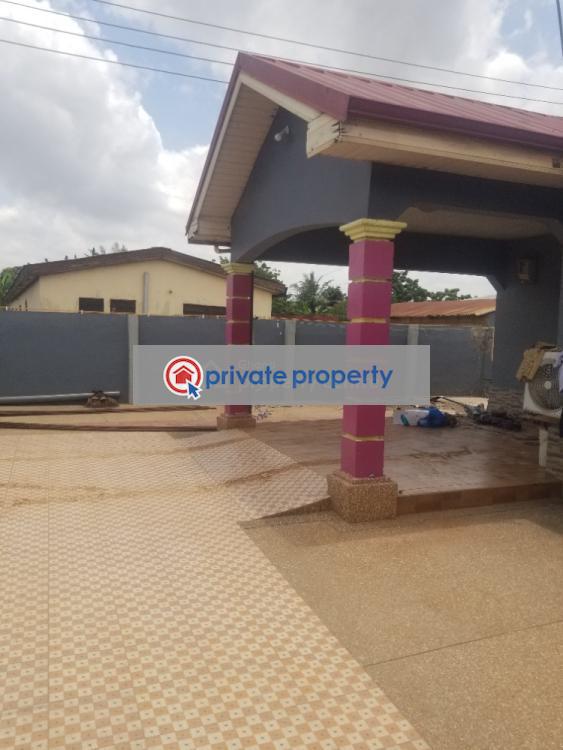 3 bedroom Detached Bungalow For Sale &nbsp;oyarifa Owusu Ansah Road, Close To Vision Hospital Oyarifa La Nkwantanang Madina Municipal Accra - 10