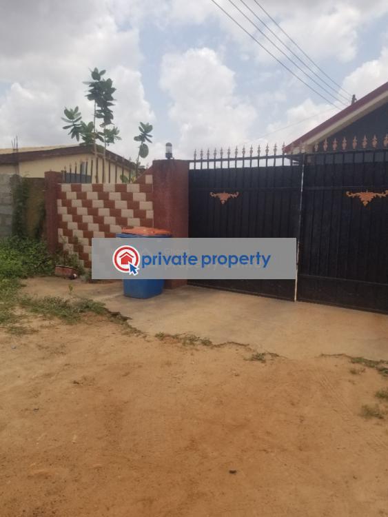 3 bedroom Detached Bungalow For Sale &nbsp;oyarifa Owusu Ansah Road, Close To Vision Hospital Oyarifa La Nkwantanang Madina Municipal Accra - 12