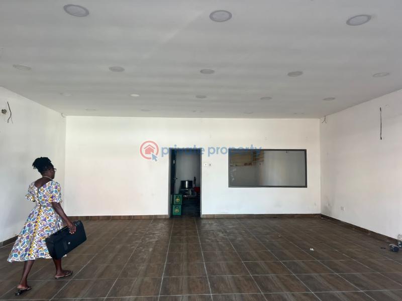 Warehouse For Rent Osu Accra Metropolitan  - 3