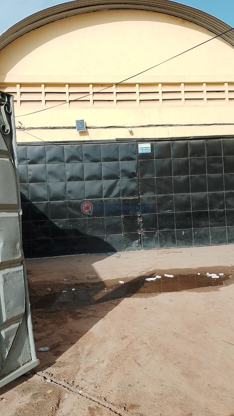 Warehouse For Rent Weija Old Barrier. Weija Ga South Municipal Accra - 2