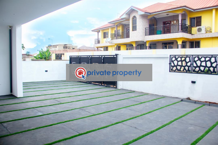 4 bedroom House For Sale &nbsp;community 17 Spintex Accra - 7