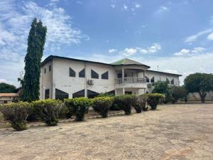 3 bedroom Warehouse For Rent Tema Accra