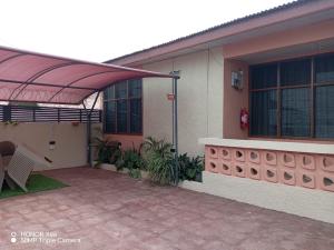 3 bedroom Semi detached Bungalow For Rent Sakumono Spintex Accra