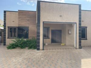 3 bedroom House For Sale Lakeside Accra Metropolitan 