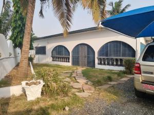 3 bedroom House For Sale Nyaniba Estate Osu Accra