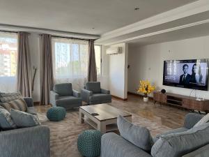 3 bedroom Apartment For Rent The Browns Realtor ,osu Close To Republic Bar Osu Accra