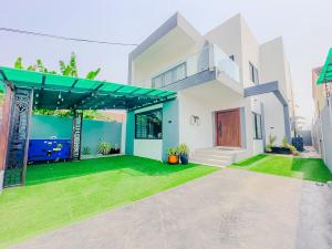 3 bedroom Detached Duplex For Sale Accra - Ghana East Legon 