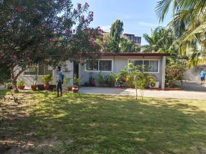 3 bedroom House For Rent Osu Road Accra