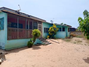 4 bedroom Detached Bungalow For Sale Datus Near Seven Great Dansoman Accra