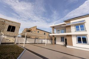 4 bedroom House For Sale Sakumono Community 14 Tema West Municipal District Accra