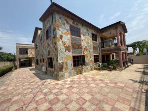 4 bedroom Block of Flats For Rent Exhibition Near Seven Great Dansoman Accra