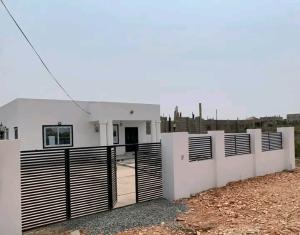 4 bedroom House For Sale Community 25 Tema Accra
