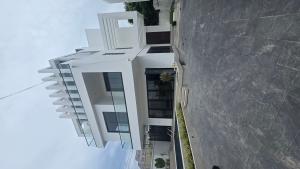 5 bedroom House For Sale Bawaleshie Road East Legon Accra