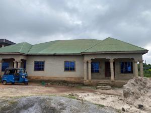 6 bedroom Block of Flats For Sale Neighbourhood Neat Mampongteng. Kwabre Ashanti