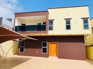 5 bedroom House For Sale Lakeside Estates. Adenta Municipal Accra