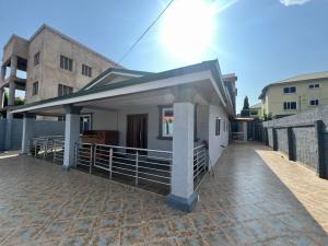 2 bedroom House For Rent Airport Residential Area Accra