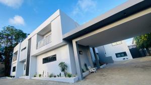 2 bedroom Apartment For Rent Dzorwulu Accra